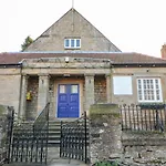 The Byre, Sedbury Park Farm 別荘 *