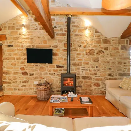 The Byre, Sedbury Park Farm Holiday home